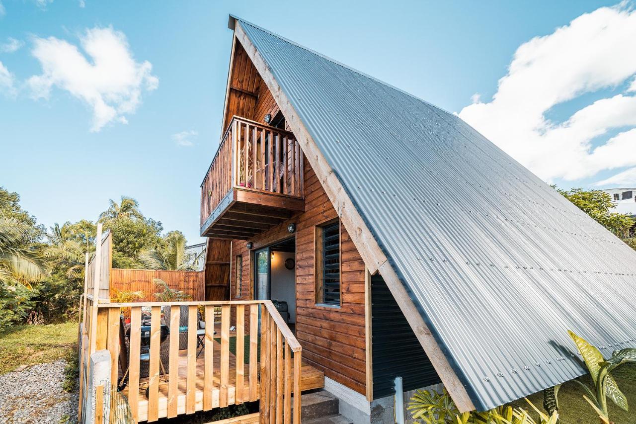 סן-פיליפ Charmant Chalet Avec Jacuzzi, L'Ile O Vert מראה חיצוני תמונה